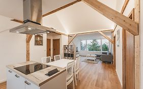 Rodinný apartmán se zahradní vířivkou